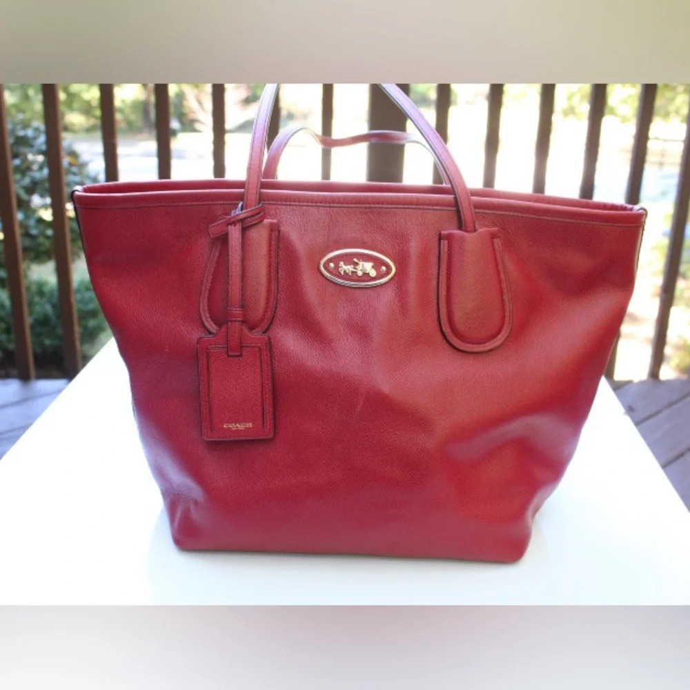 Coach Taxi Zip tote bag - Picture 2 of 16